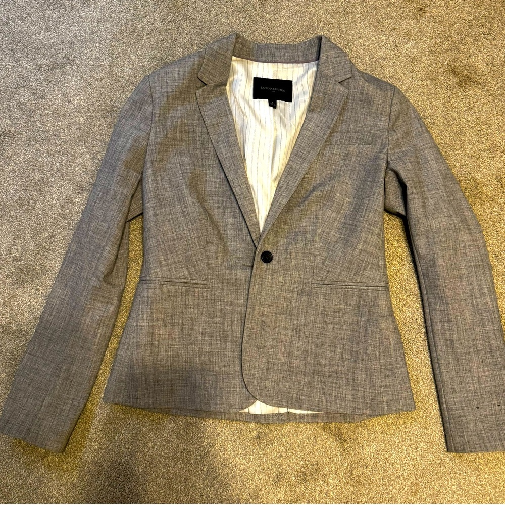 Banana Republic Gray Blazer Jacket. Size 4